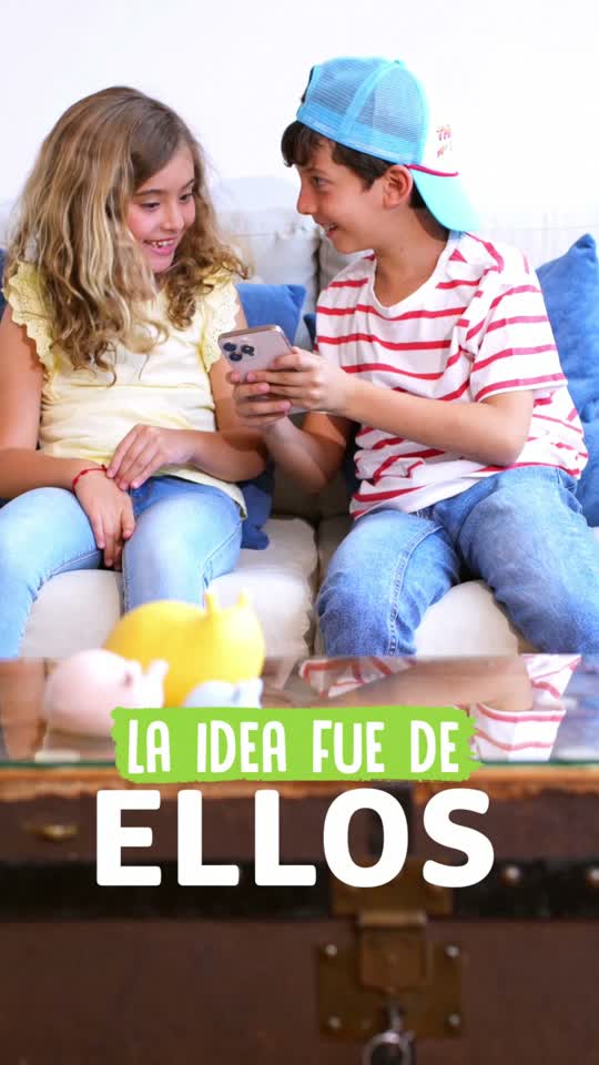 Reel de Tipti: mano sosteniendo un teléfono con la app de Tipti